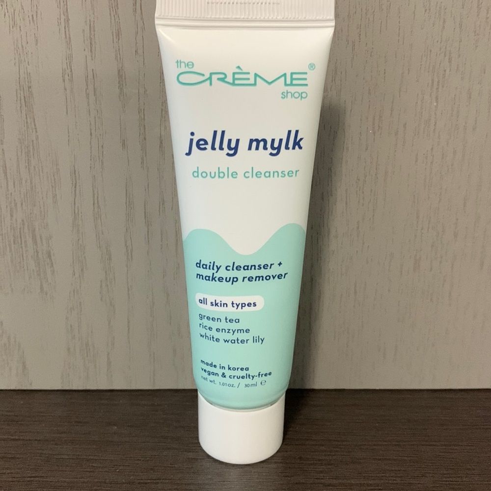 🌷5/$20🌷- the Crème shop jelly mylk double cleanser